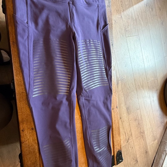 Lululemon Rogue Renegade Super High Rise Tight - Picture 5 of 8